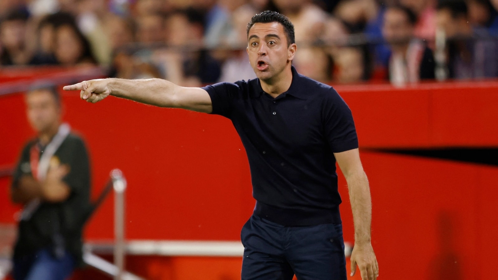 Xavi connected with Premier League giants days after Barcelona sacking